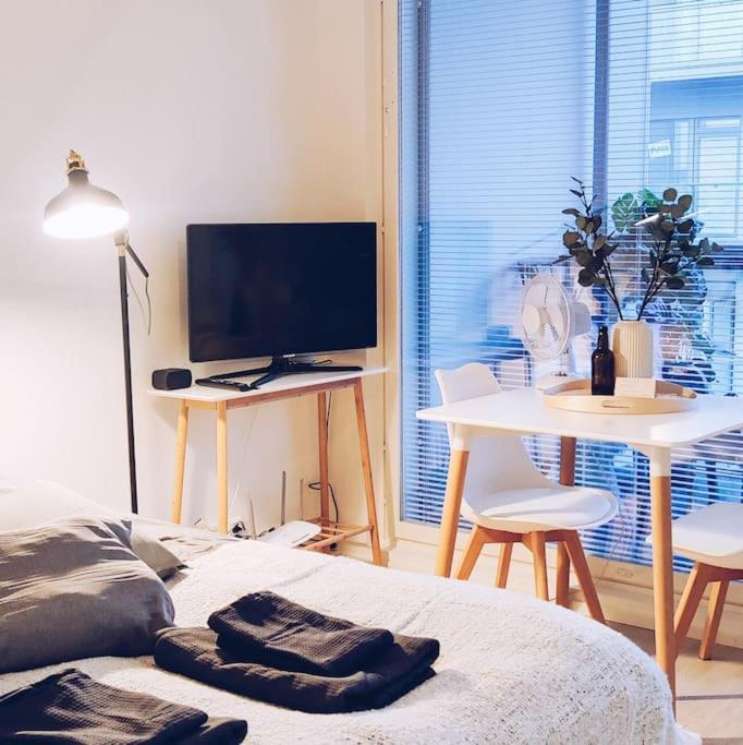 New Studio Blue Near Helsinki Airport In Kivistoe Vantaa Eksteriør billede