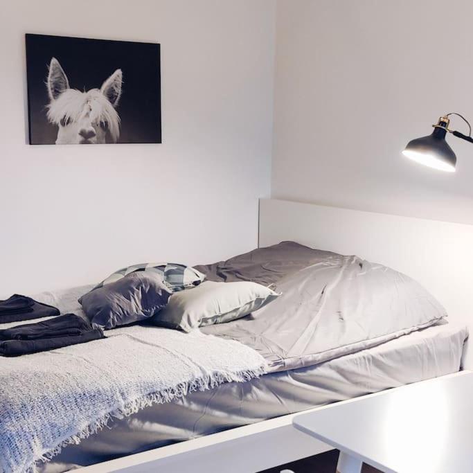New Studio Blue Near Helsinki Airport In Kivistoe Vantaa Eksteriør billede